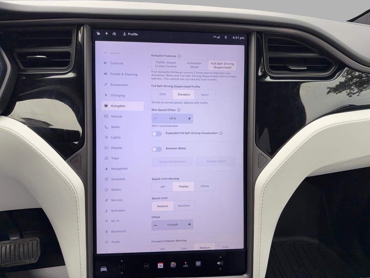 2019 Tesla Model X Long Range AWD FSD 6 Seats Photo