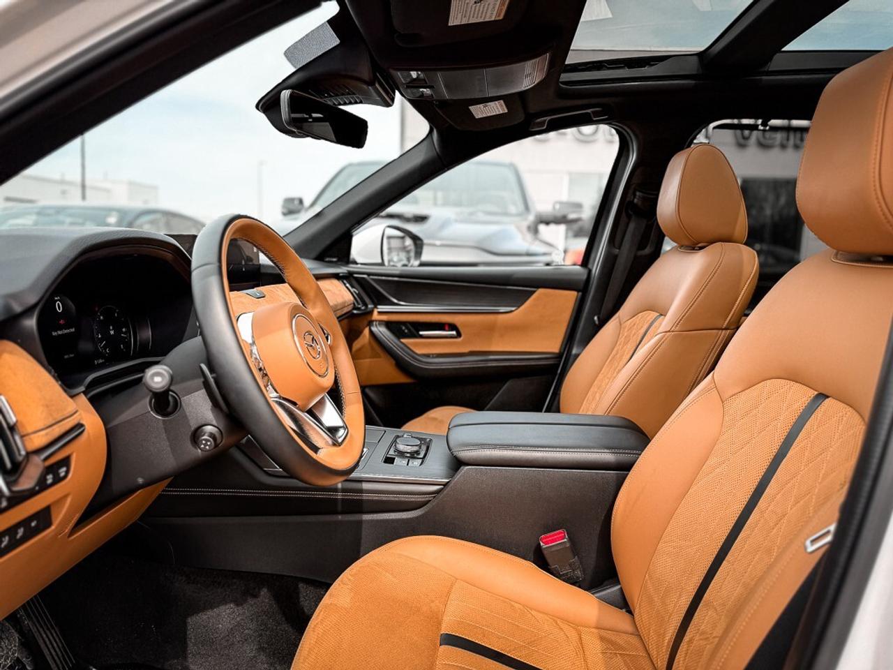 2025 Mazda CX-90 MHEV Signature   HEATED/VENTED LEATHER   SUNROOF   ADAP Photo