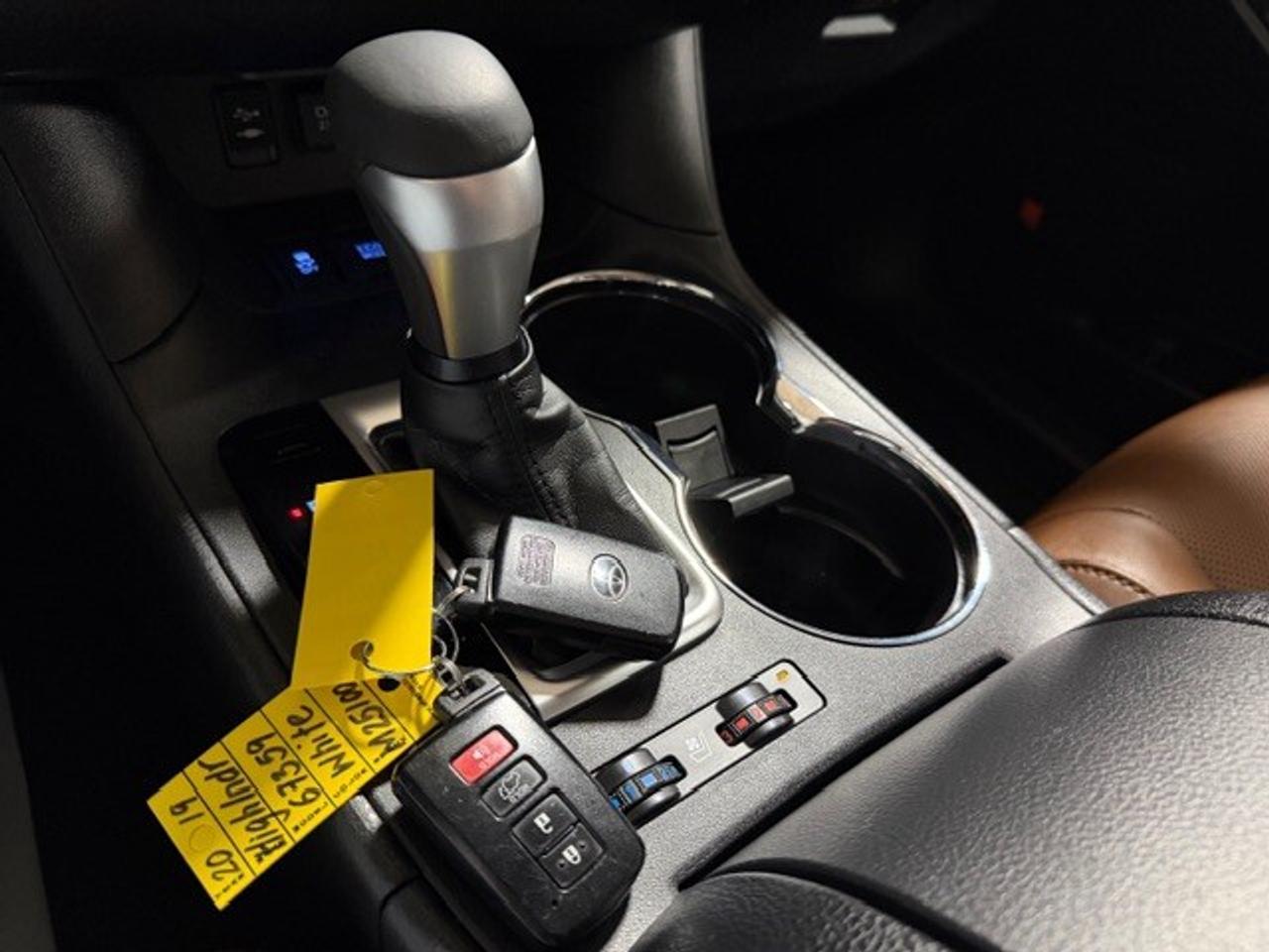 2019 Toyota Highlander AWD Hybrid Limited Low Km 360 Camera Pano Roof Photo