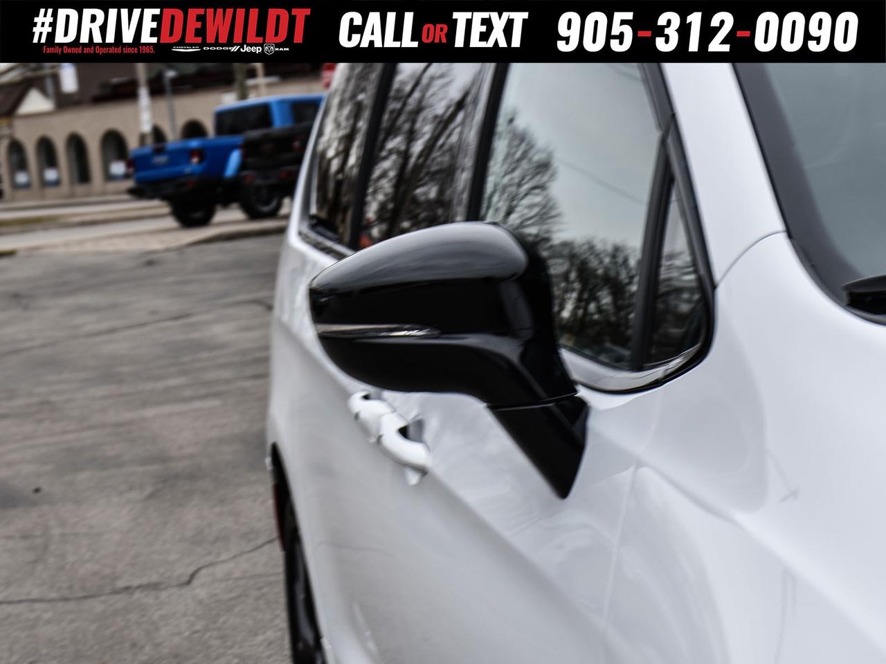 2024 Chrysler Pacifica LIMITED   PANO ROOF   S APPEARANCE Photo3