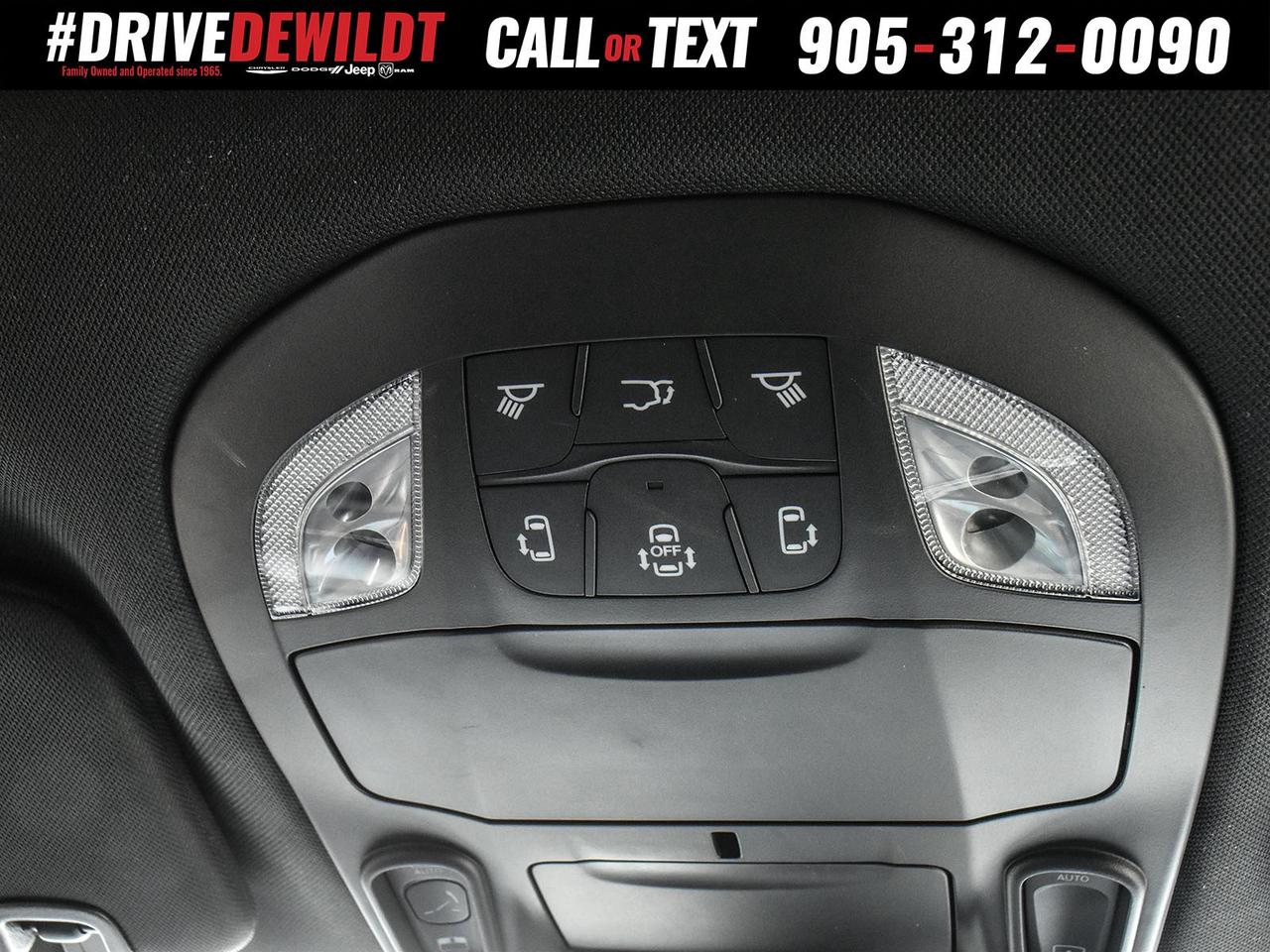 2024 Chrysler Pacifica LIMITED   PANO ROOF   S APPEARANCE Photo