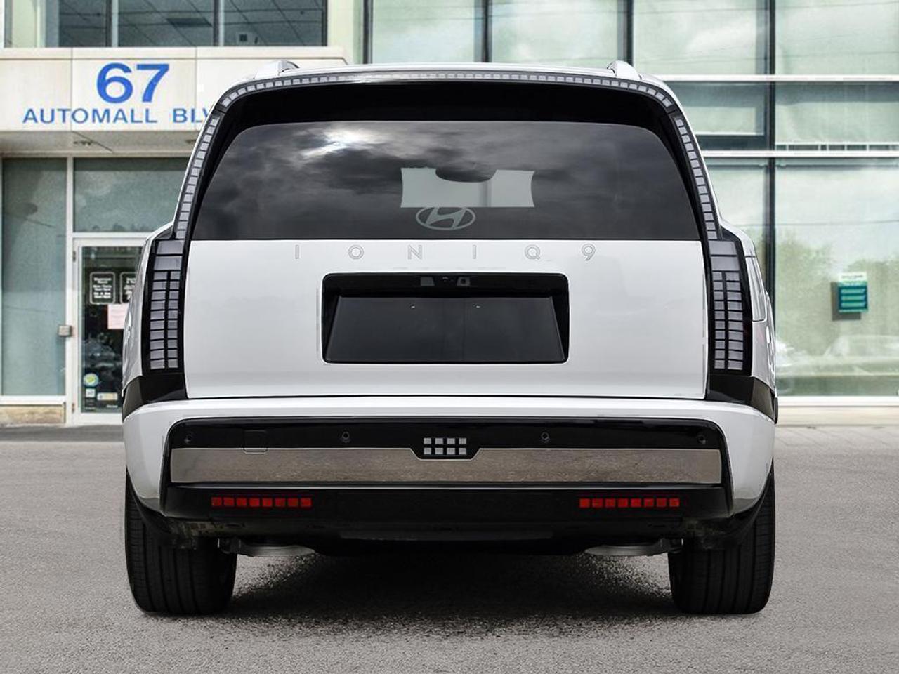2026 Hyundai IONIQ 9 Preferred + AWD w/Ultimate Calligraphy Pkg Photo4