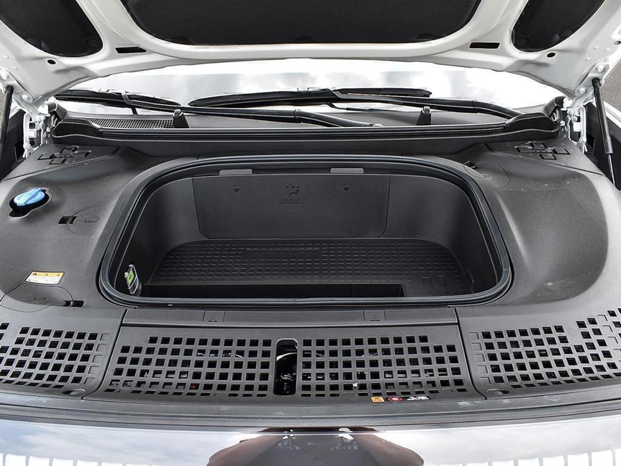 2026 Hyundai IONIQ 9 Preferred + AWD w/Ultimate Calligraphy Pkg Photo