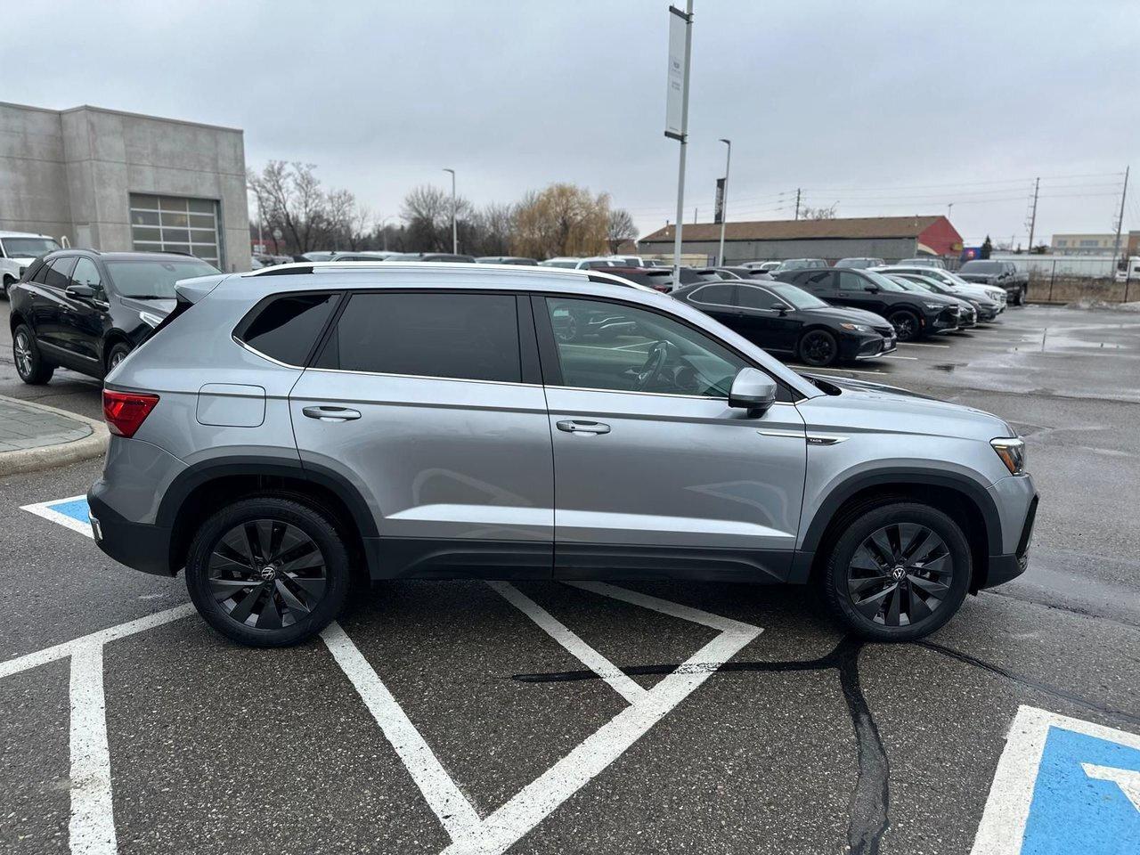 2024 Volkswagen Taos Comfortline Panoramic Sunroof Adaptive Cruise Remo Photo