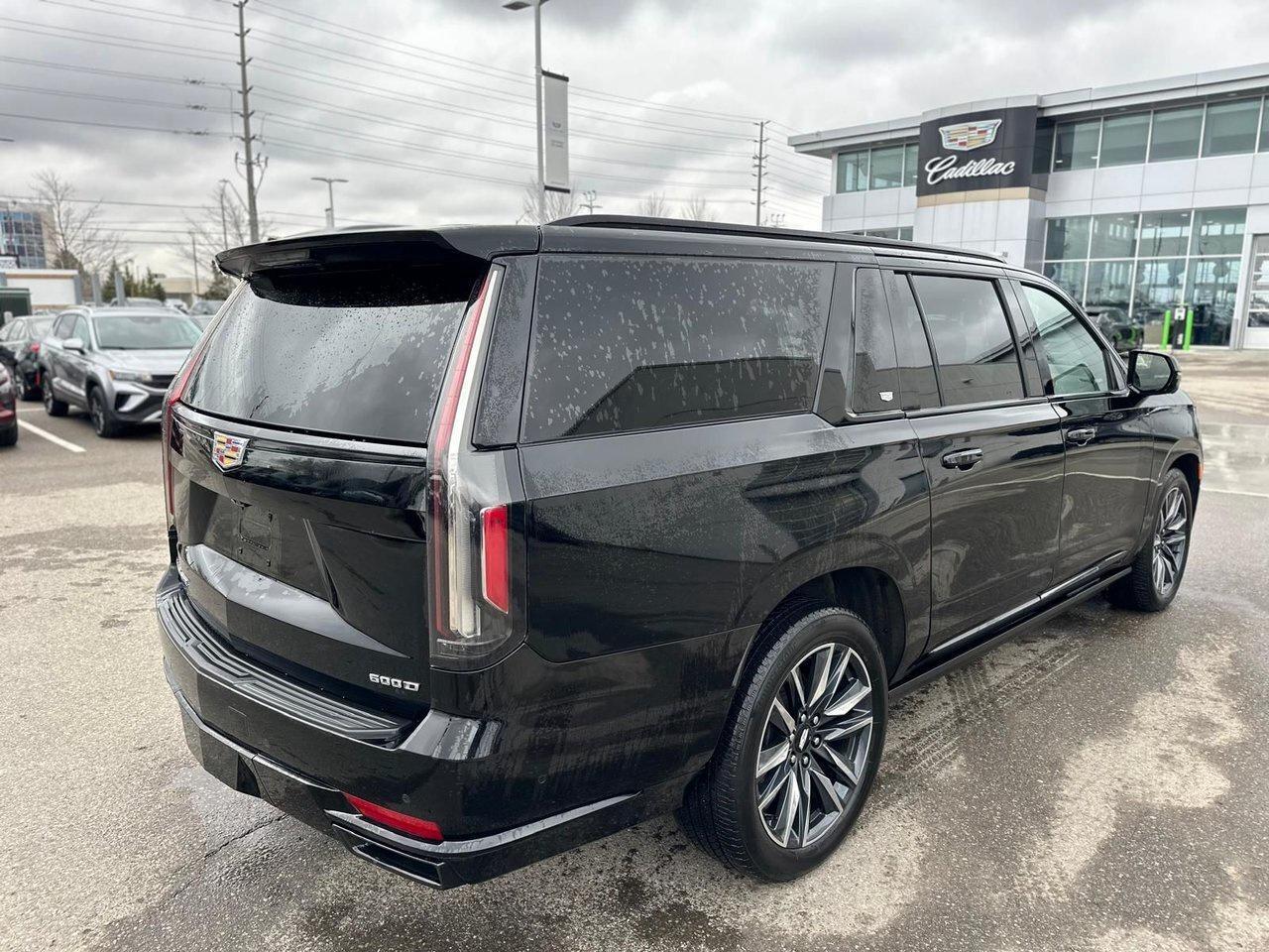 2023 Cadillac Escalade ESV Sport Super Cruise Air Suspension Power Steps AKG Photo4