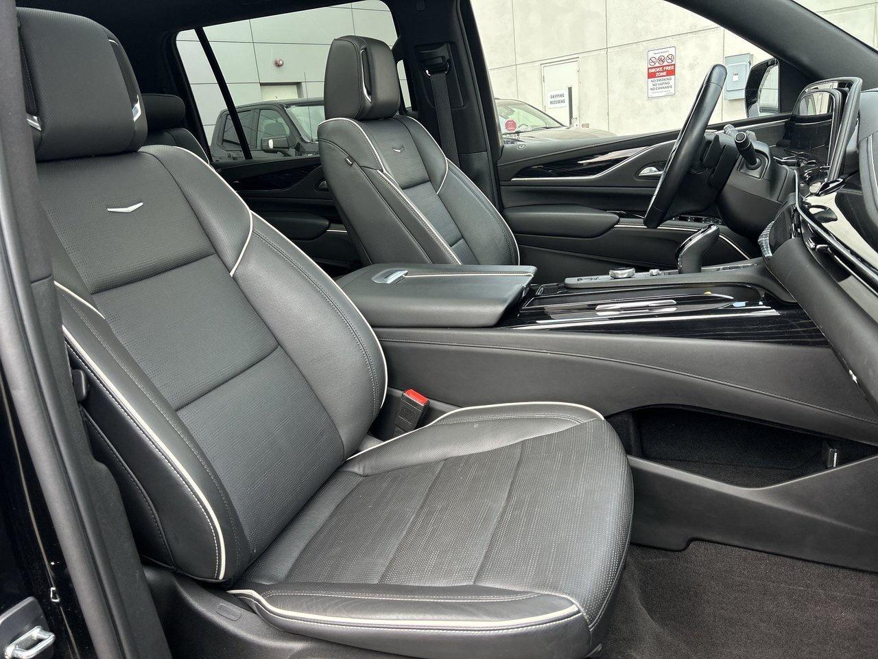 2023 Cadillac Escalade ESV Sport Super Cruise Air Suspension Power Steps AKG Photo