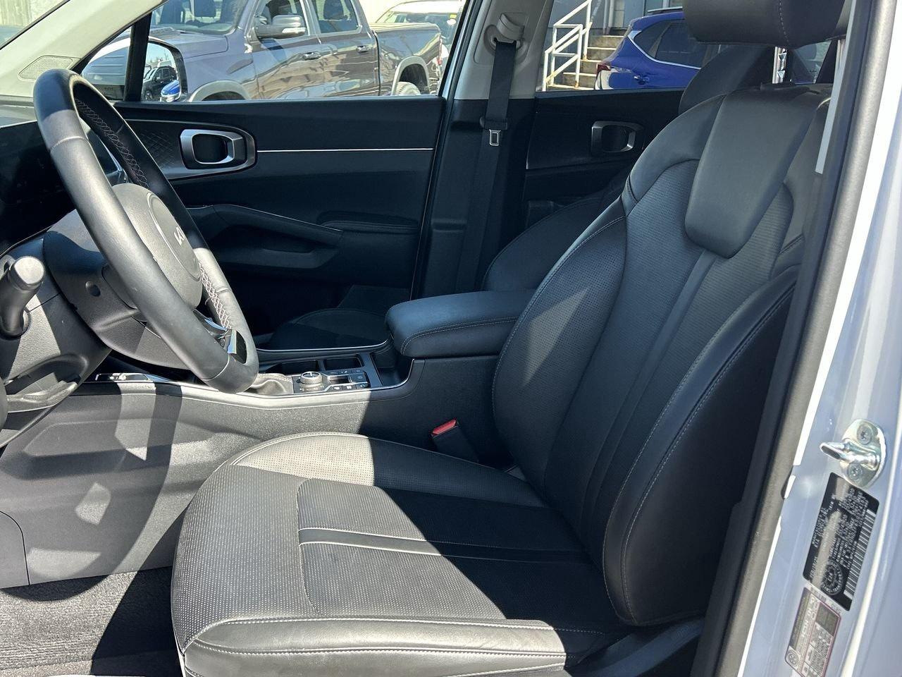 2025 Kia Sorento EX AWD 6 Lthr Seats   Power Tailgate   CPO Availab Photo