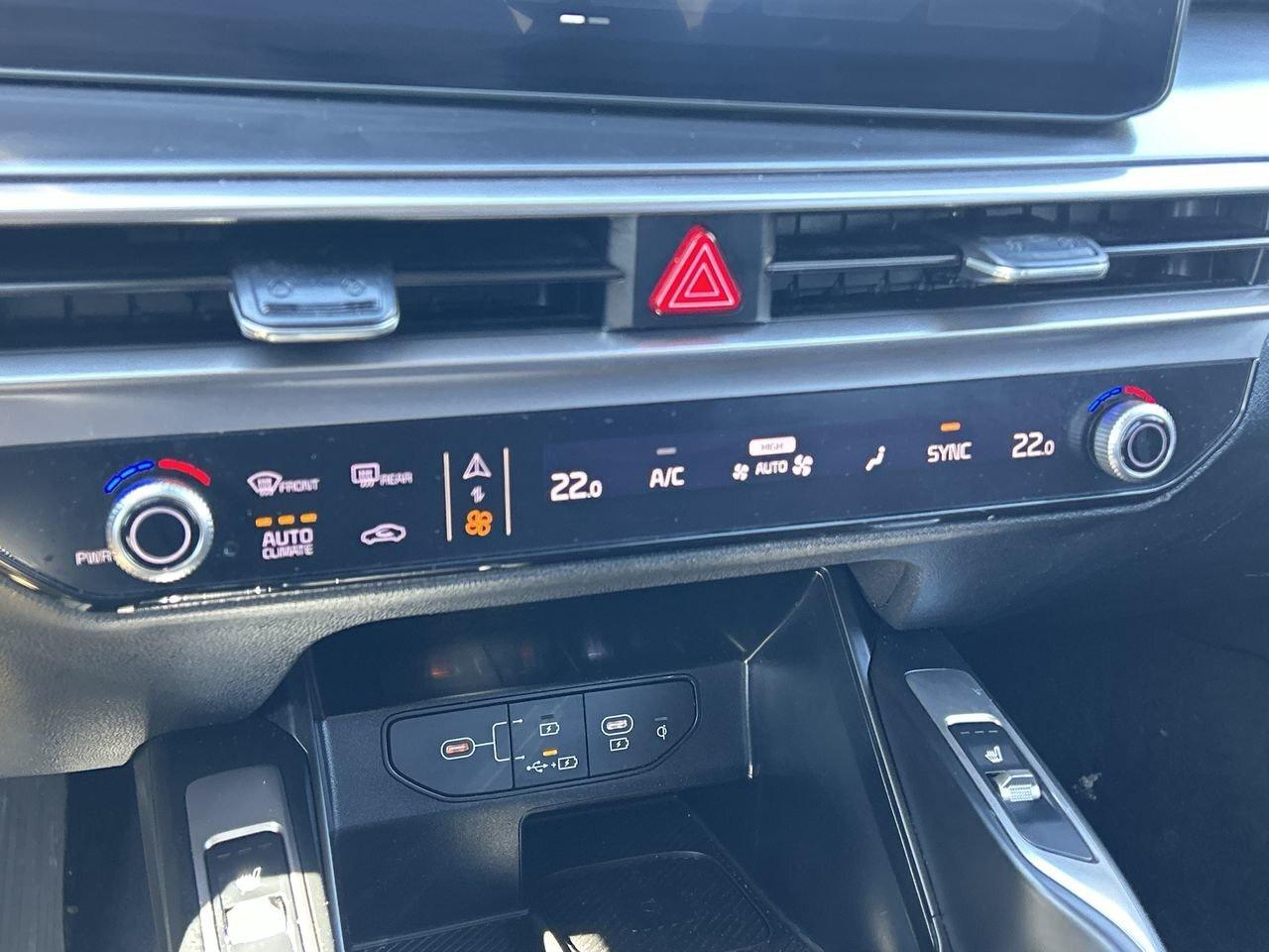 2025 Kia Sorento EX AWD 6 Lthr Seats   Power Tailgate   CPO Availab Photo