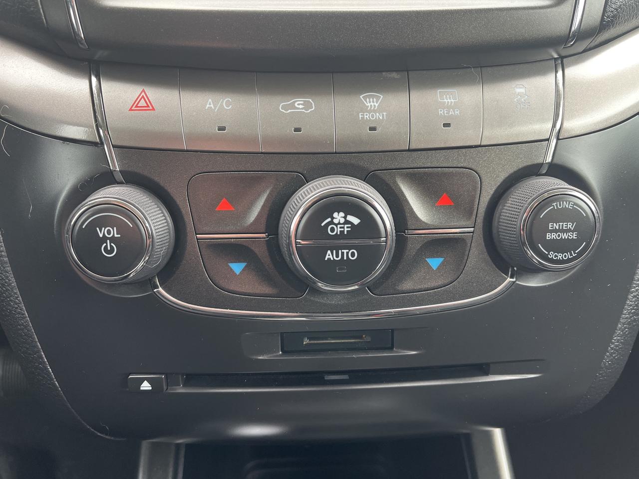 2017 Dodge Journey Crossroad - DVD - Htd Seats/Wheel Photo