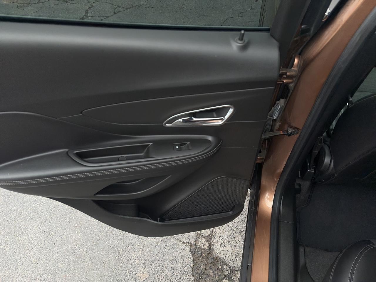 2016 Buick Encore EXCELLENT SERVICE RECORDS-CLEAN CARFAX-VERY CLEAN Photo