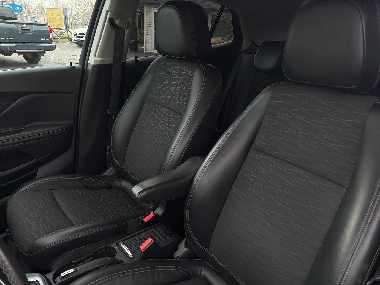 2016 Buick Encore EXCELLENT SERVICE RECORDS-CLEAN CARFAX-VERY CLEAN Photo