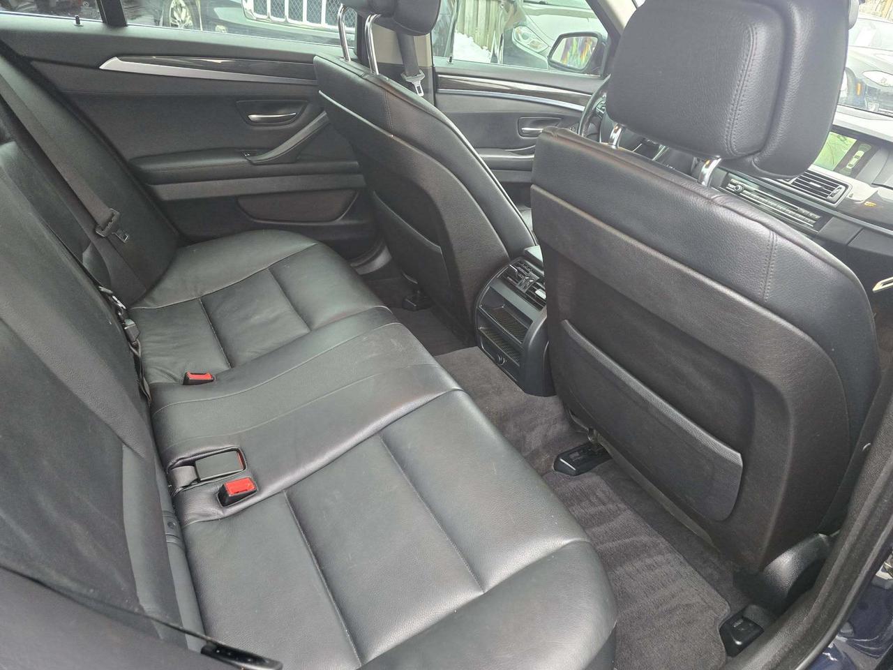 2013 BMW 5 Series 4dr Sdn 535i xDrive AWD Photo