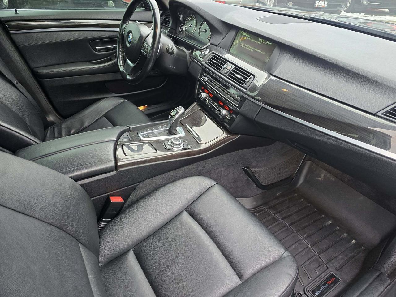 2013 BMW 5 Series 4dr Sdn 535i xDrive AWD Photo