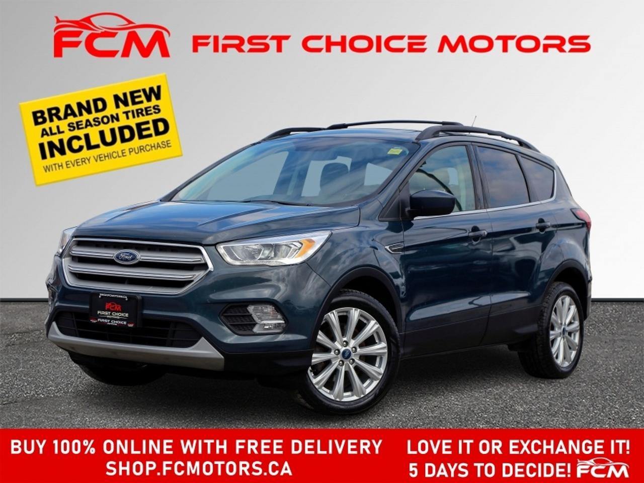2019 Ford Escape SEL 4WD Photo0