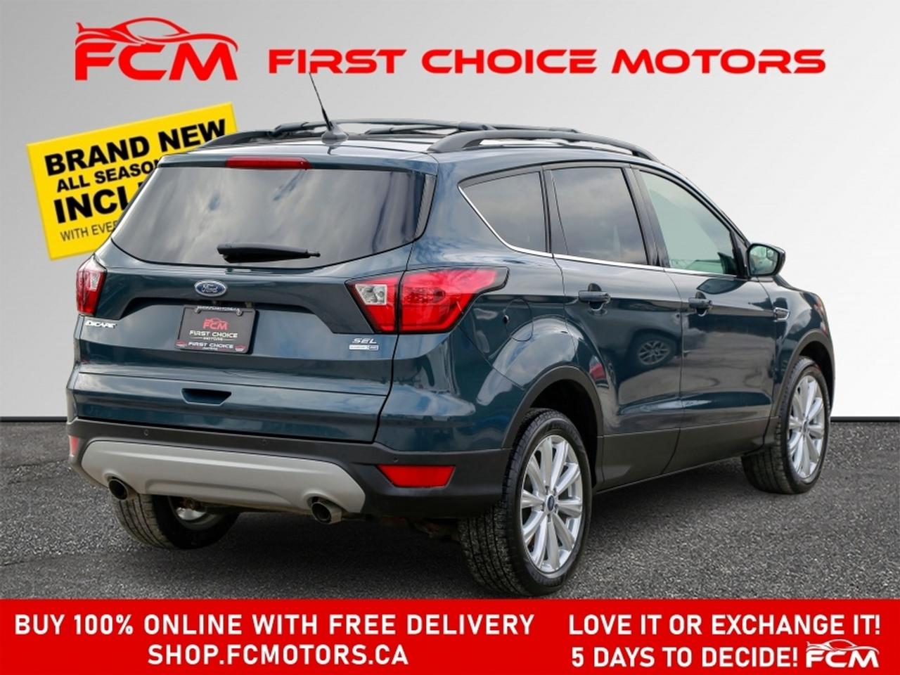 2019 Ford Escape SEL 4WD Photo