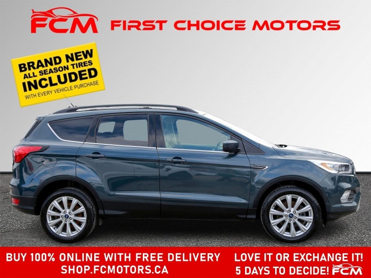 2019 Ford Escape SEL 4WD Photo