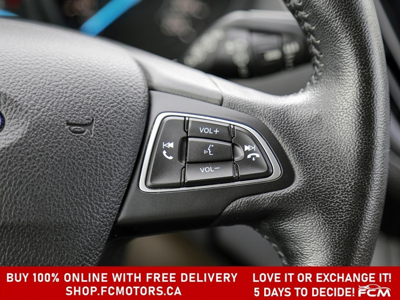 2019 Ford Escape SEL 4WD Photo