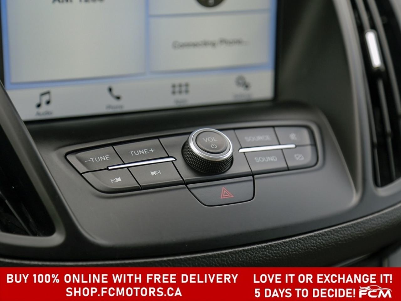 2019 Ford Escape SEL 4WD Photo