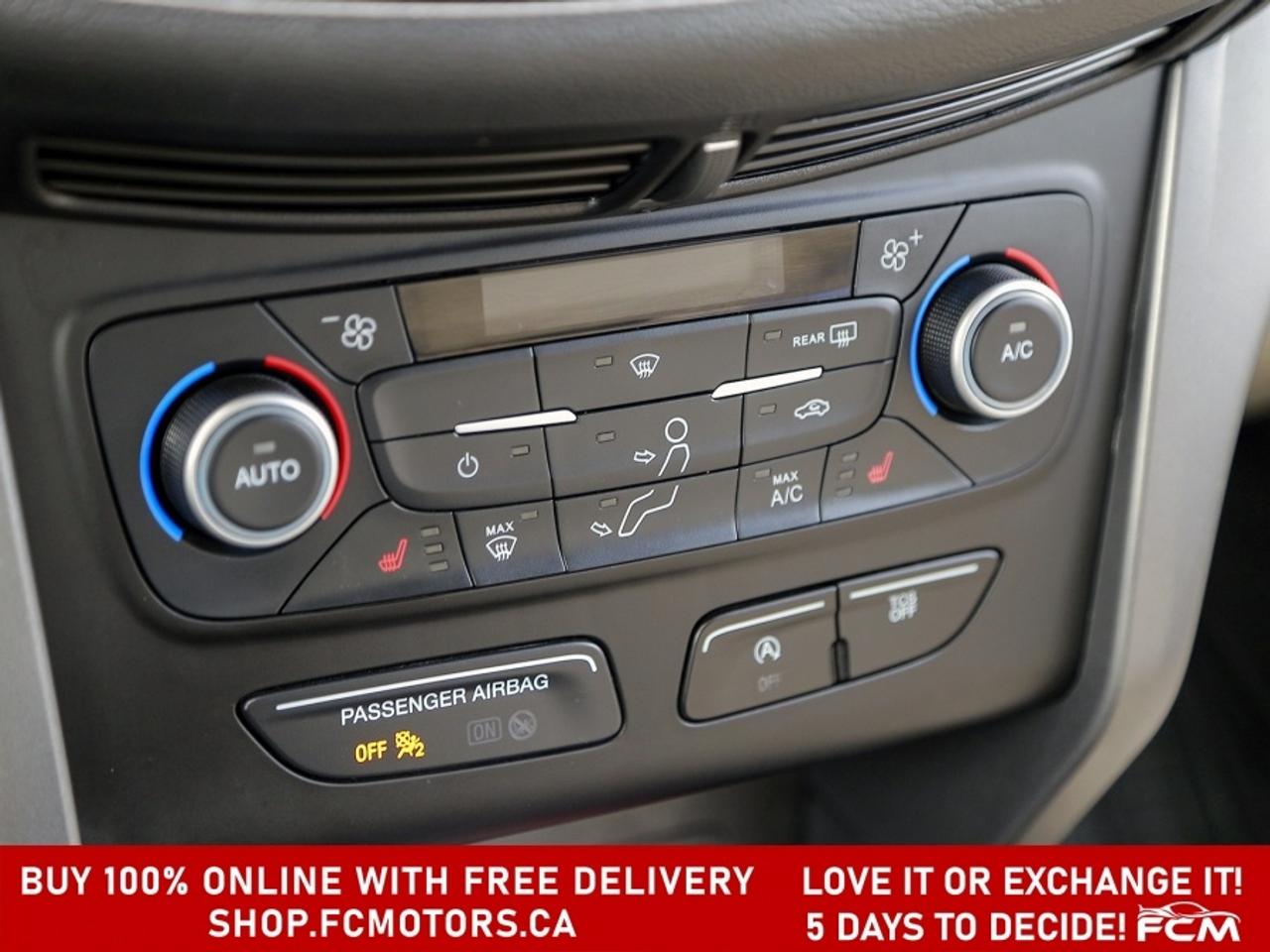 2019 Ford Escape SEL 4WD Photo