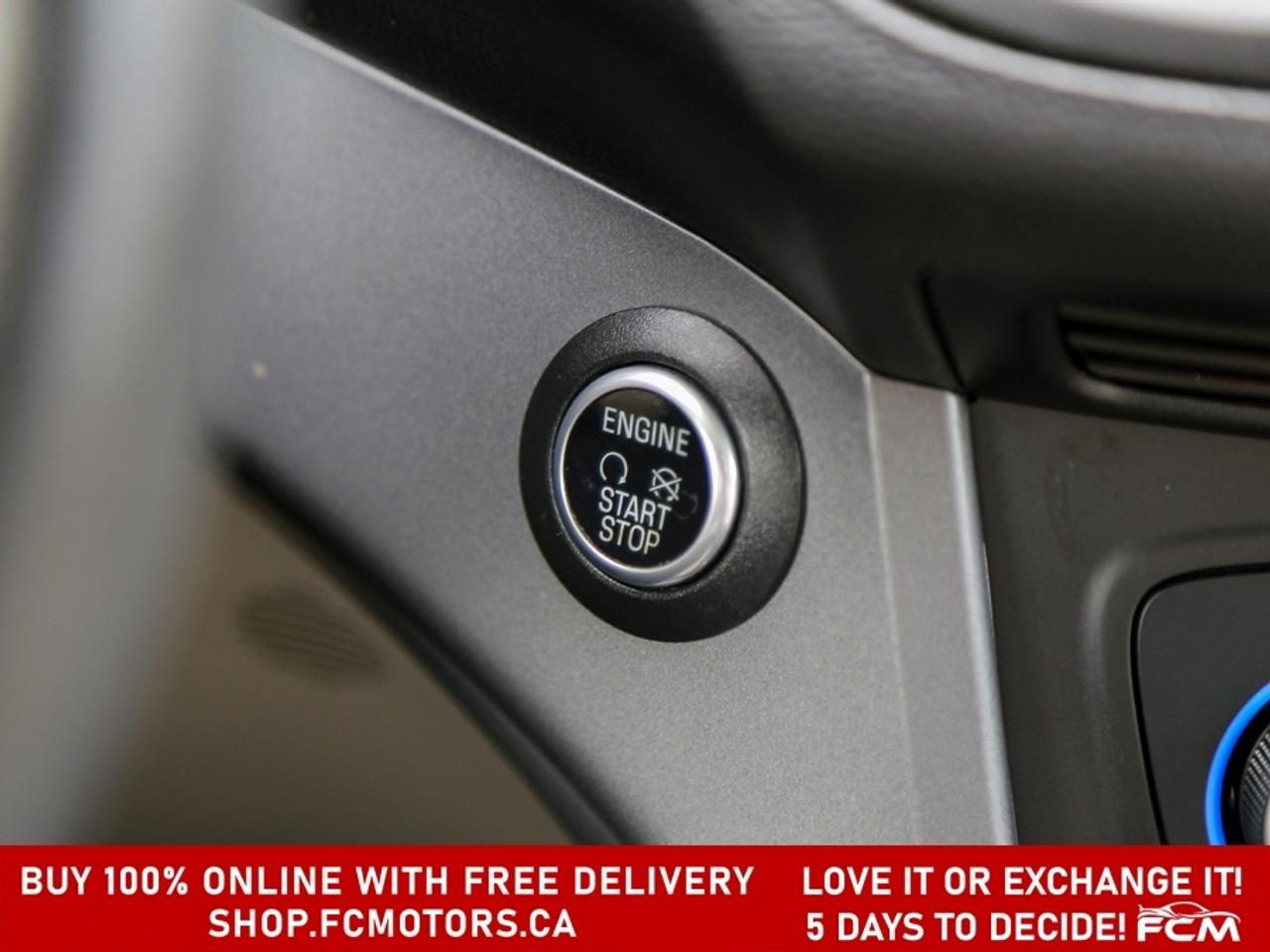 2019 Ford Escape SEL 4WD Photo