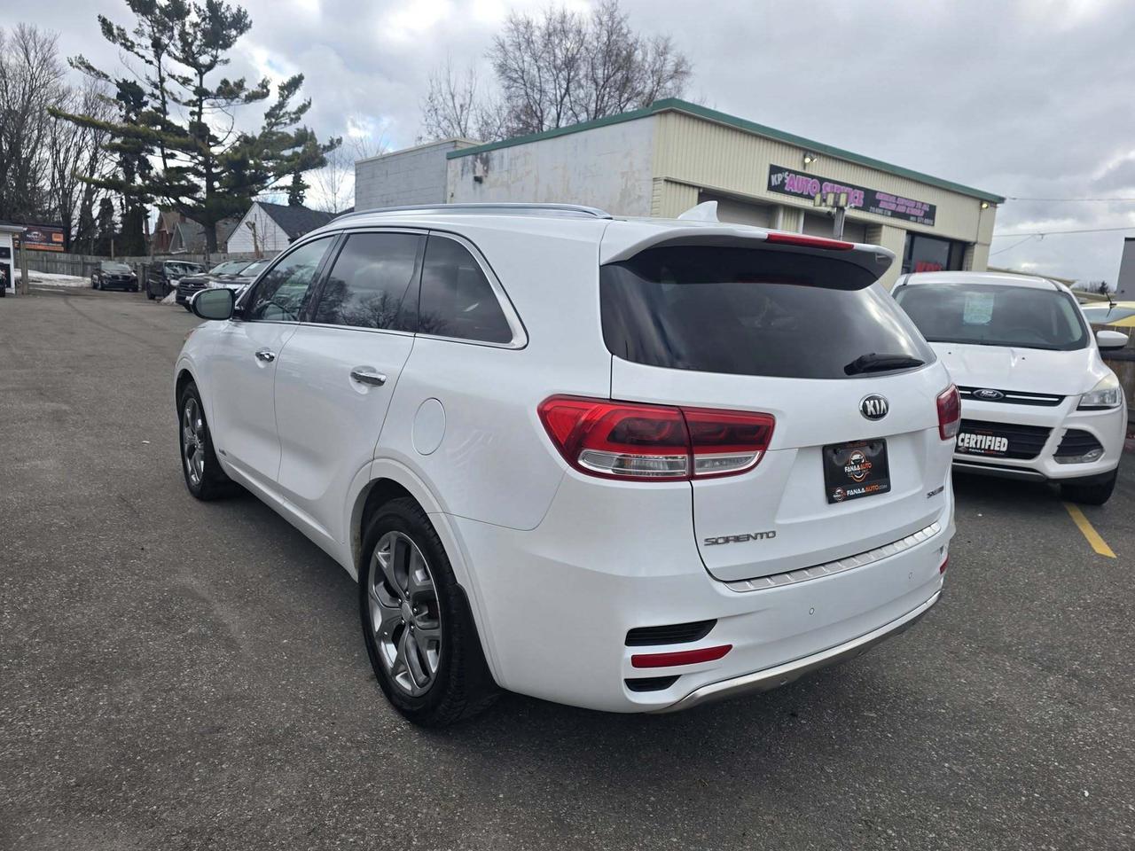 2016 Kia Sorento AWD 4DR 2.0L TURBO SX Photo