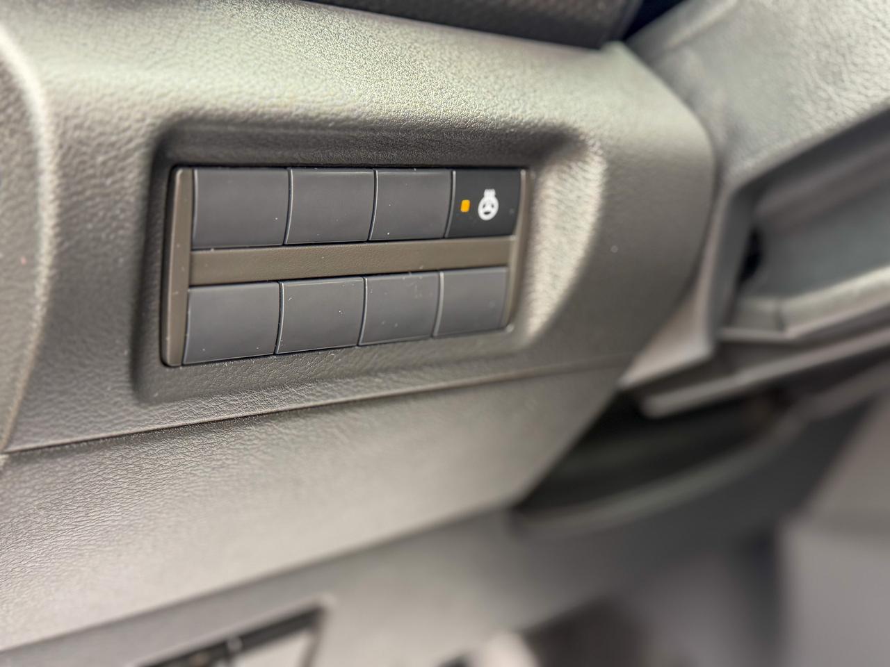 2021 Nissan Kicks SV/LOW KM/NO ACCIDENTS/CAMERA/REMOTE/1.6L/APPLE Photo