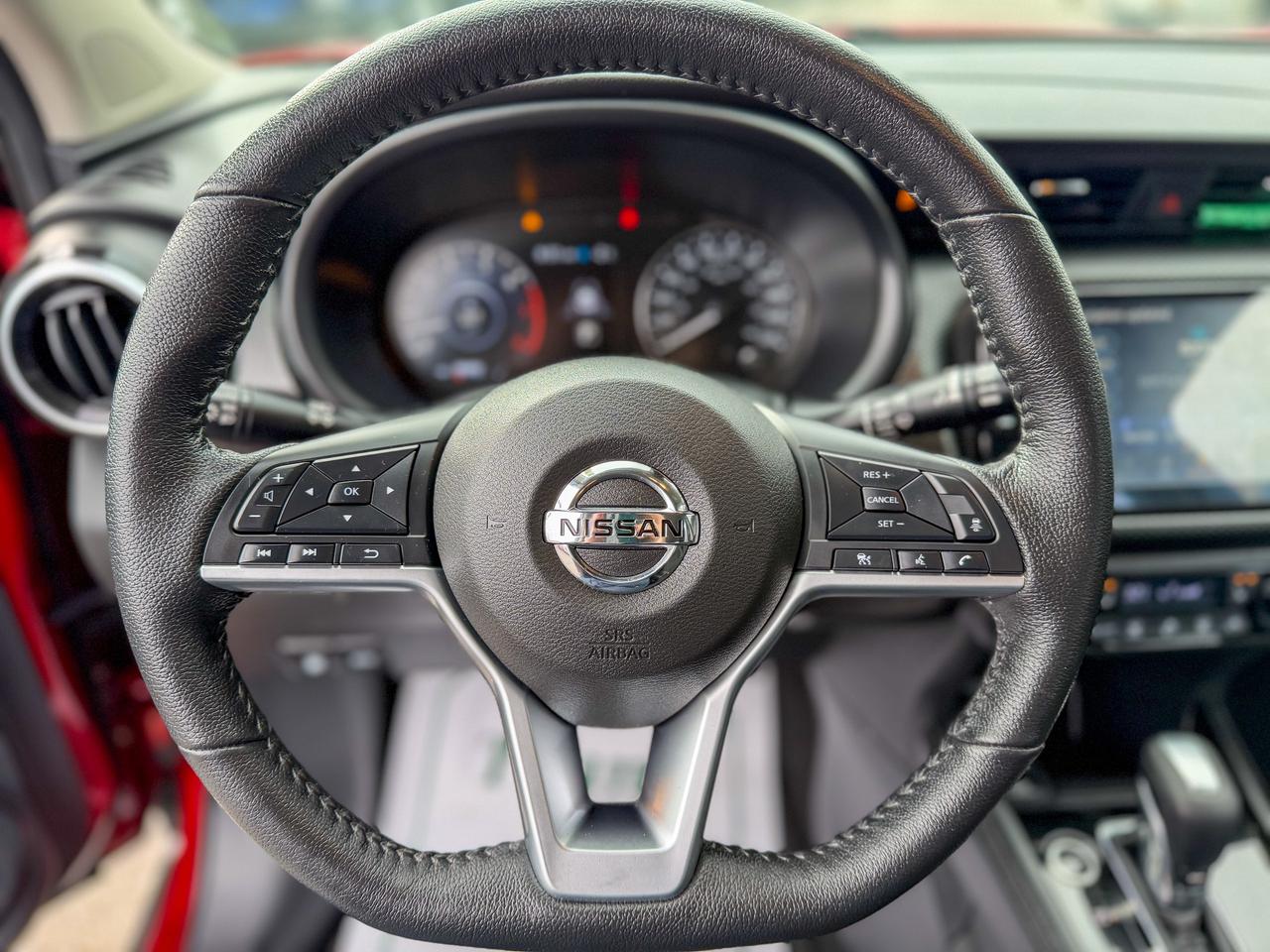 2021 Nissan Kicks SV/LOW KM/NO ACCIDENTS/CAMERA/REMOTE/1.6L/APPLE Photo