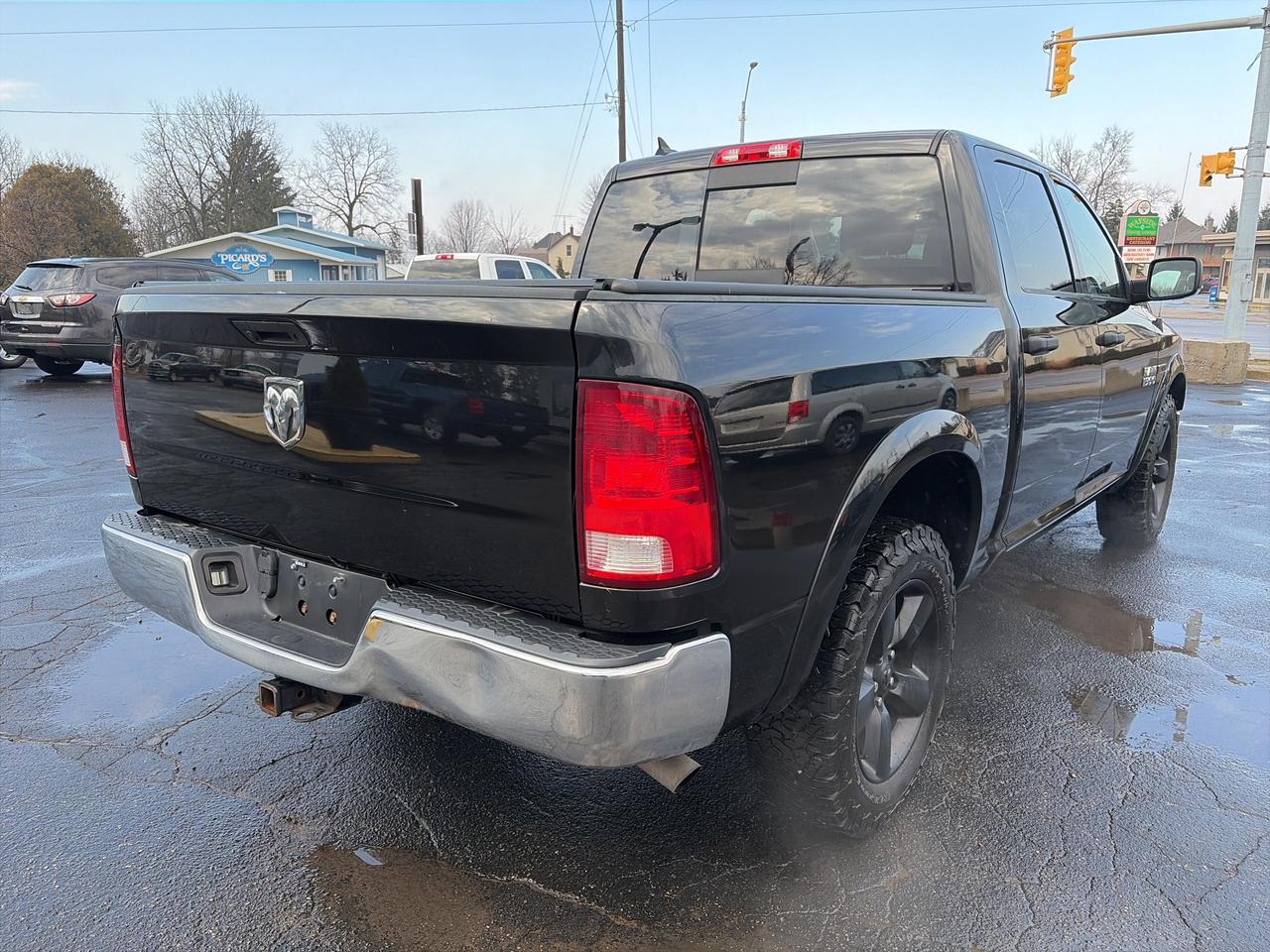 2018 RAM 1500 OUTDOORSMAN Photo4