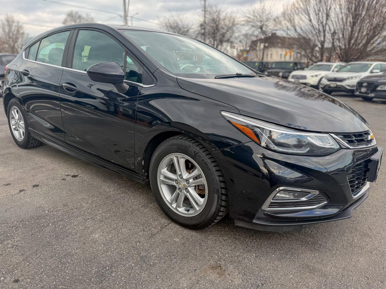 2018 Chevrolet Cruze LT-RS/NO ACCIDENTS/LOW KM/CAMERA/APPLE CARPLAY Photo