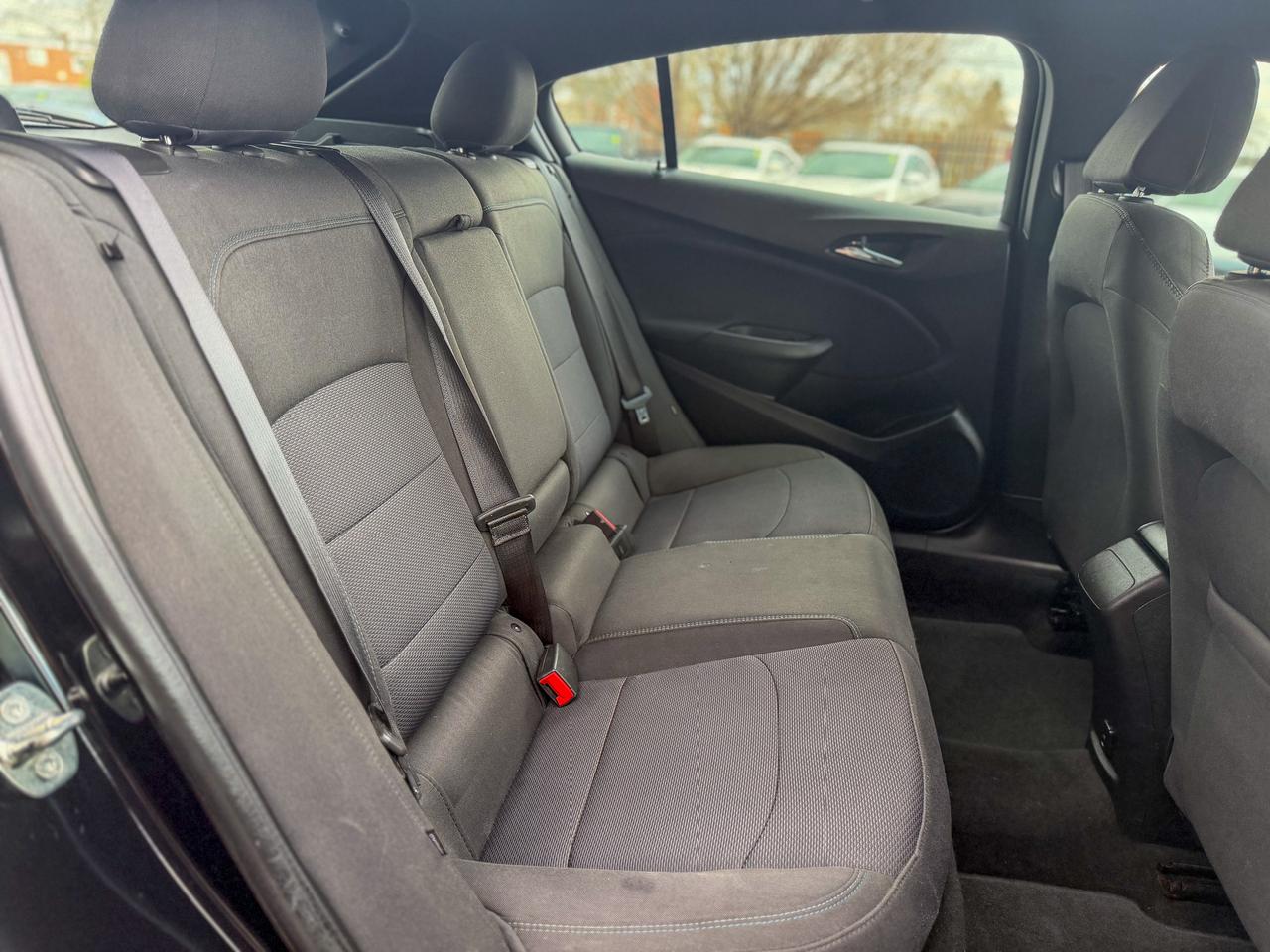 2018 Chevrolet Cruze LT-RS/NO ACCIDENTS/LOW KM/CAMERA/APPLE CARPLAY Photo