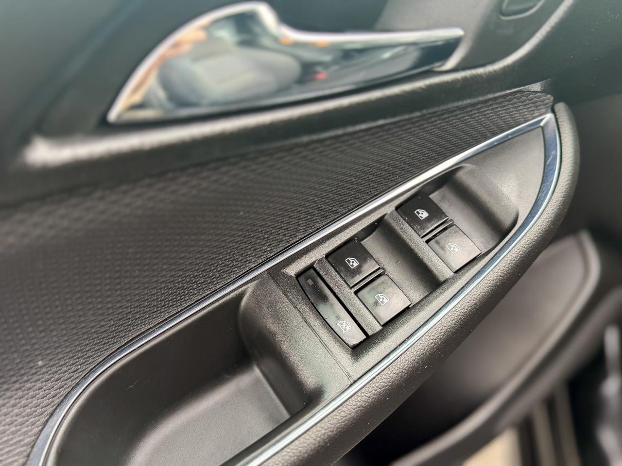 2018 Chevrolet Cruze LT-RS/NO ACCIDENTS/LOW KM/CAMERA/APPLE CARPLAY Photo