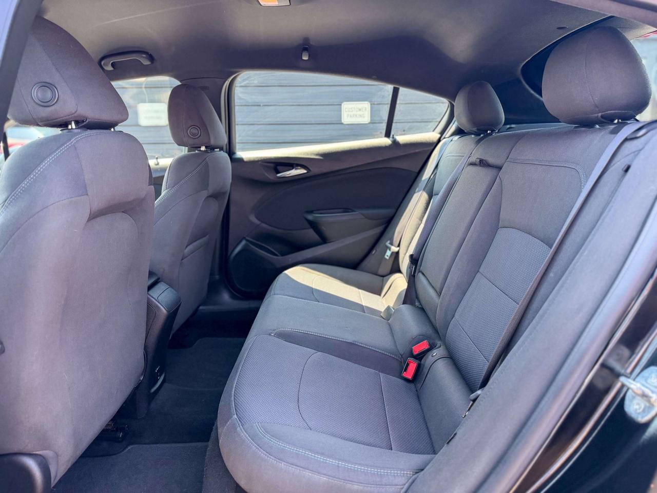 2018 Chevrolet Cruze LT-RS/NO ACCIDENTS/LOW KM/CAMERA/APPLE CARPLAY Photo