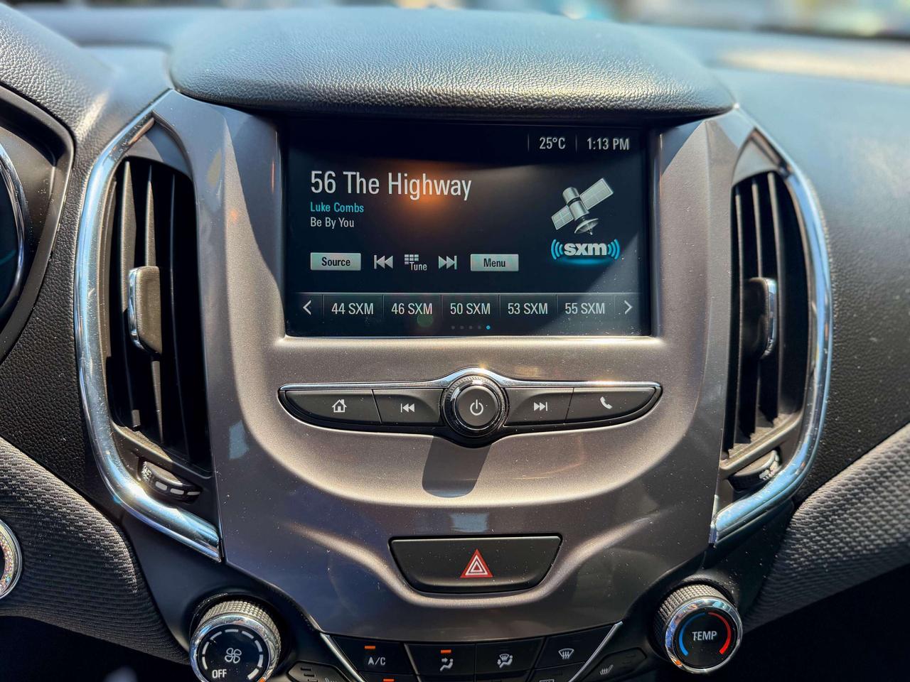 2018 Chevrolet Cruze LT-RS/NO ACCIDENTS/LOW KM/CAMERA/APPLE CARPLAY Photo