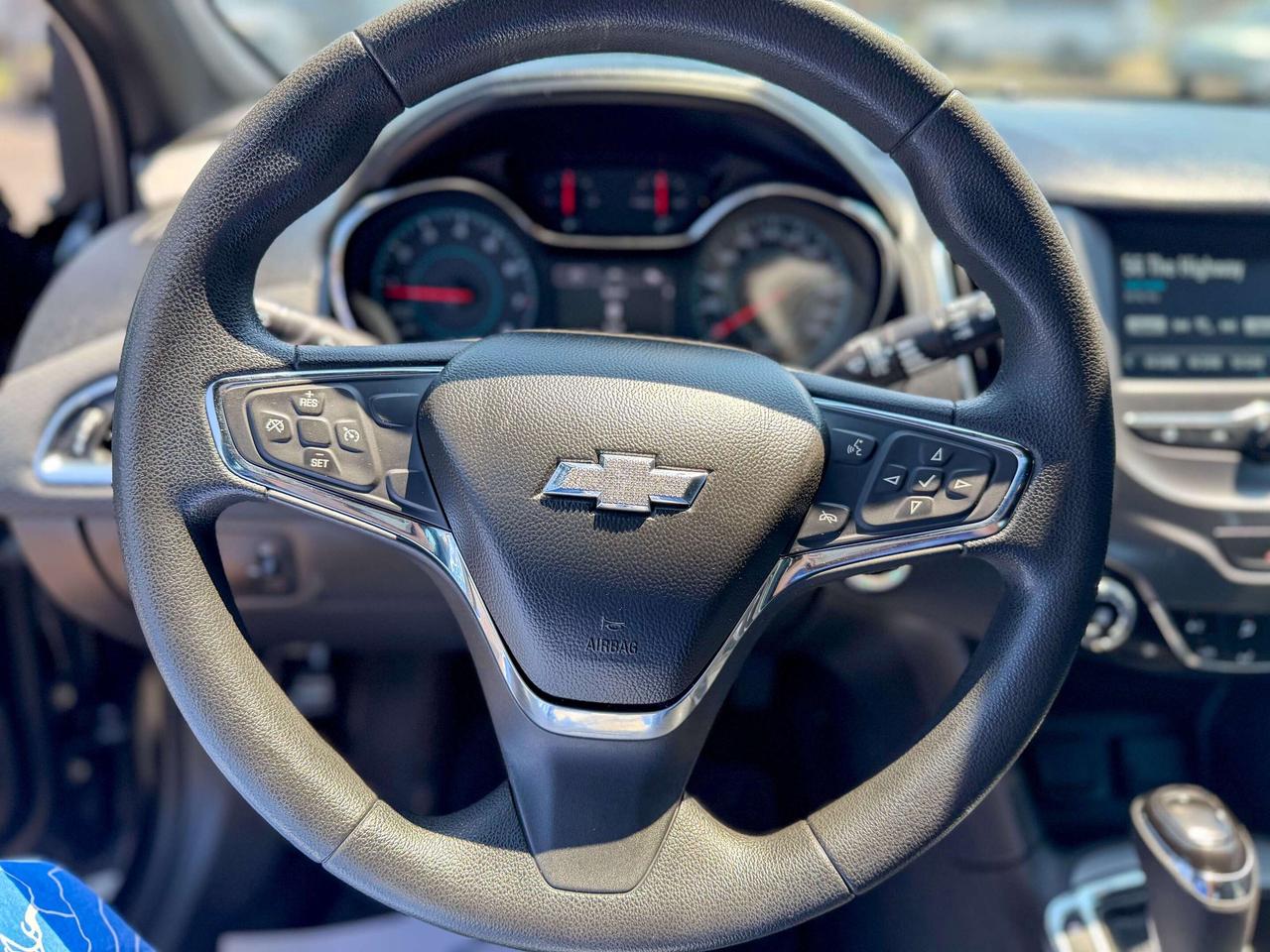 2018 Chevrolet Cruze LT-RS/NO ACCIDENTS/LOW KM/CAMERA/APPLE CARPLAY Photo