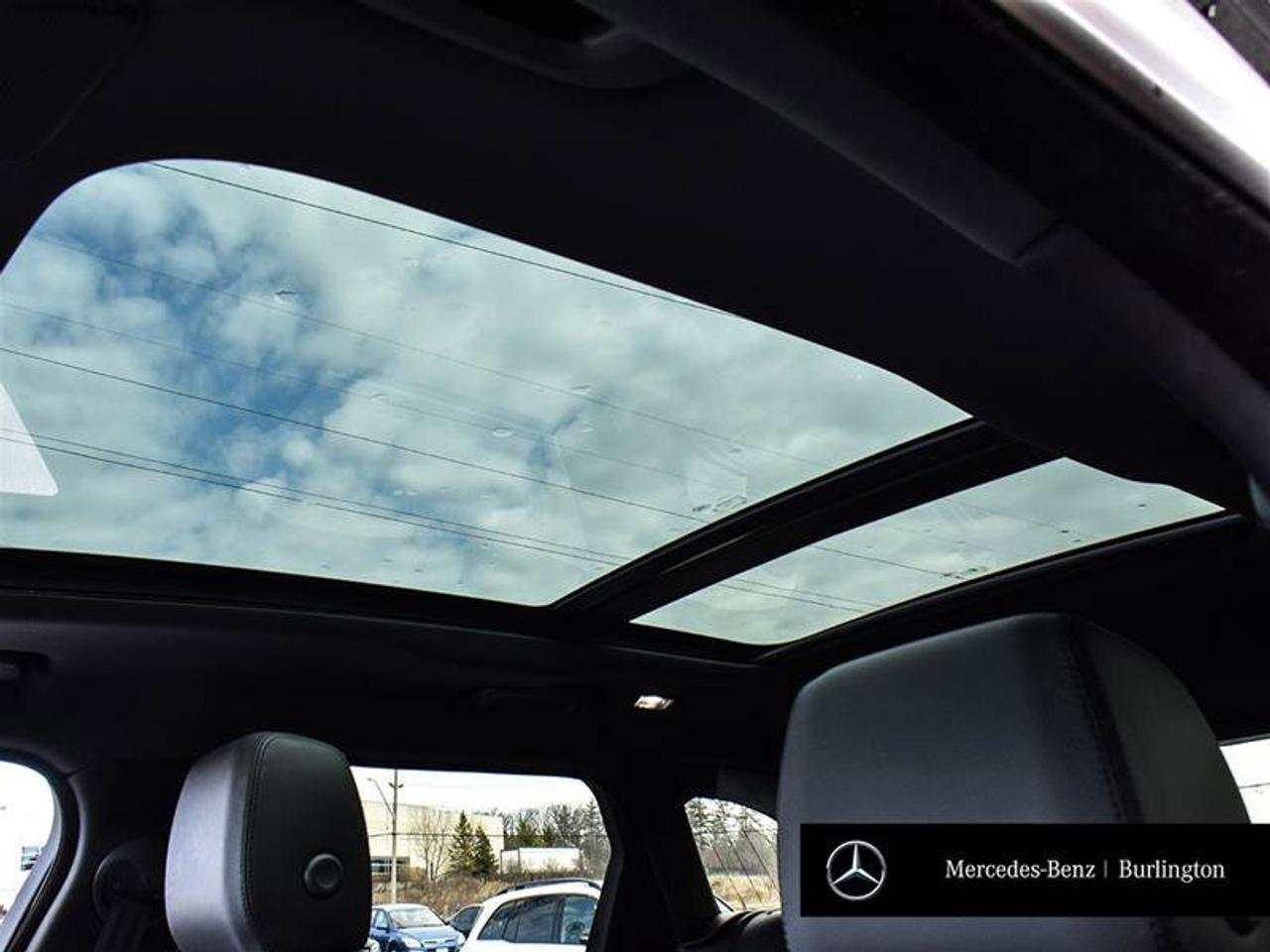 2024 Land Rover Range Rover Velar Dynamic SE Photo