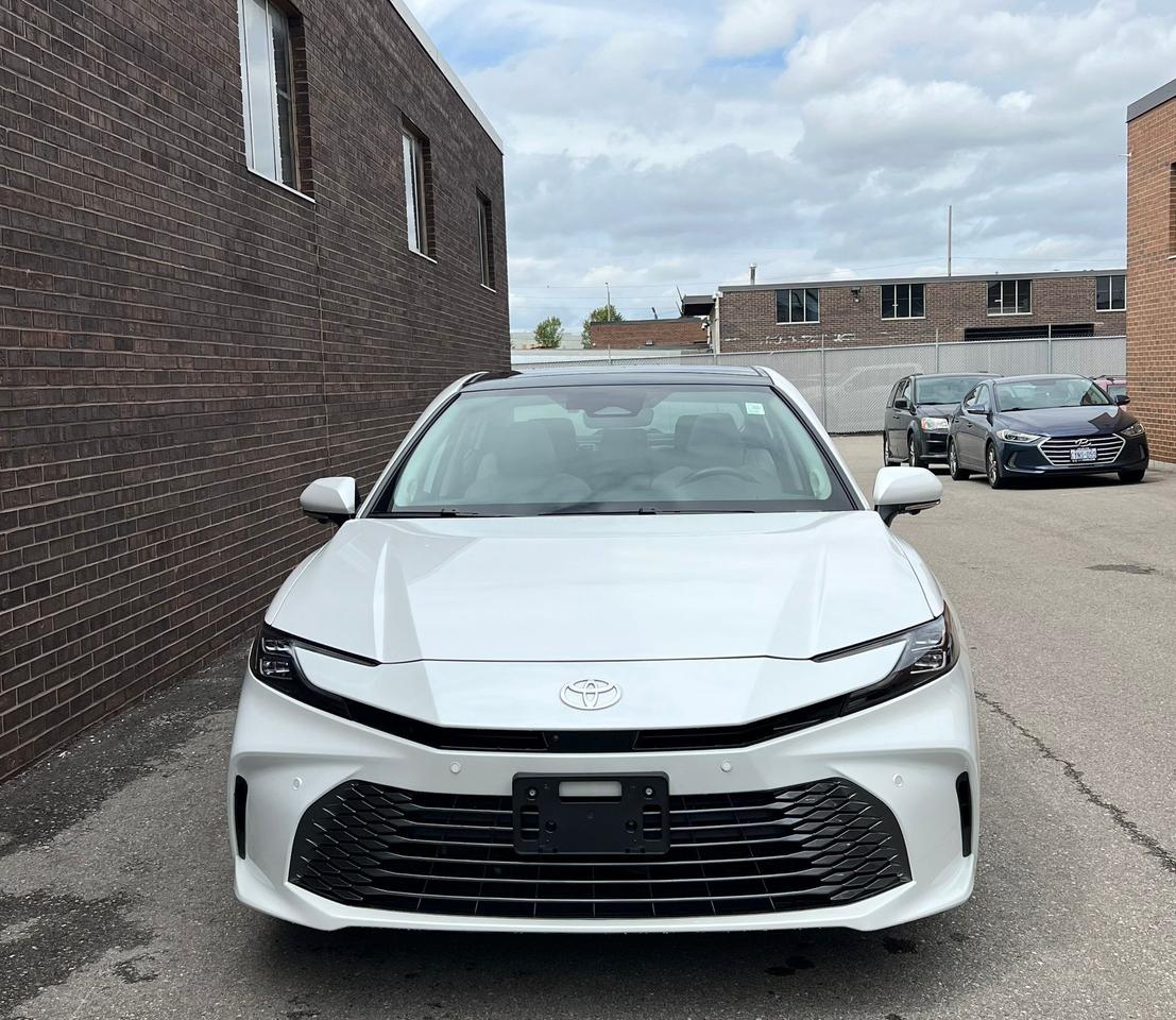 2025 Toyota Camry HYBRID XLE, LEATHER, CAR PLAY, AWD, PANORAMIC ROOF Photo