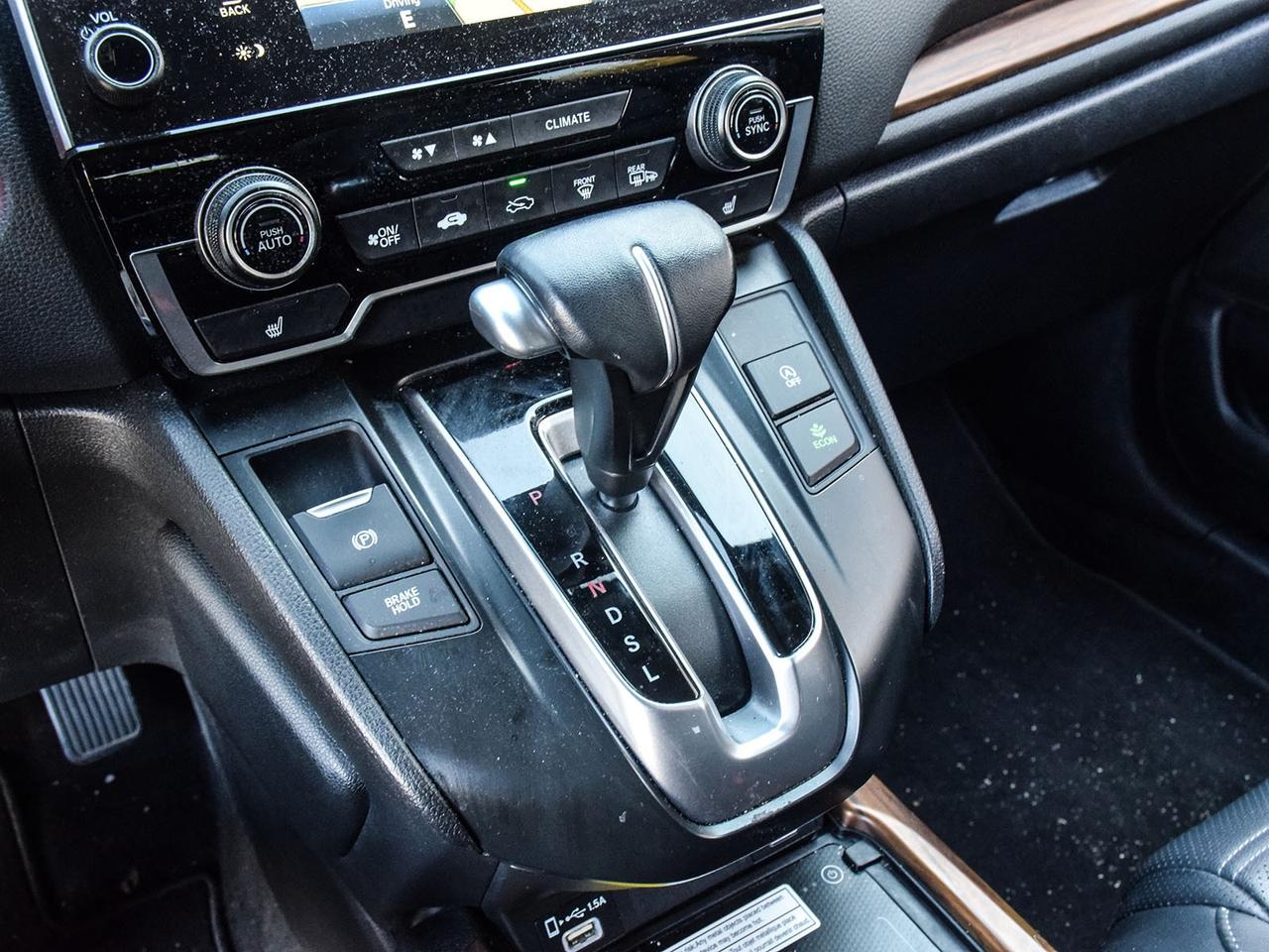 2022 Honda CR-V Touring Photo