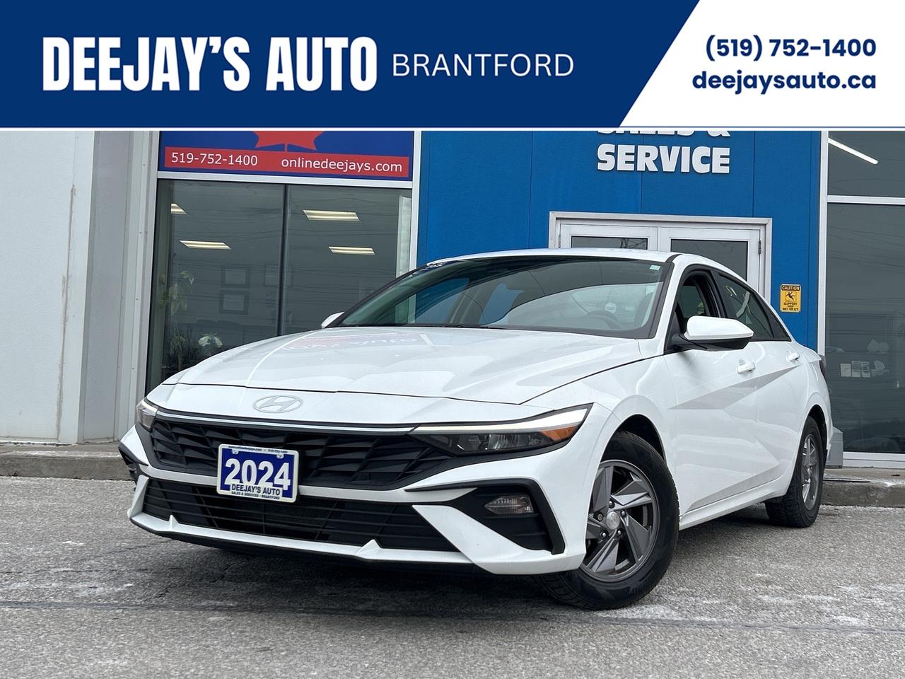 2024 Hyundai Elantra Essential   Clean Carfax Photo0