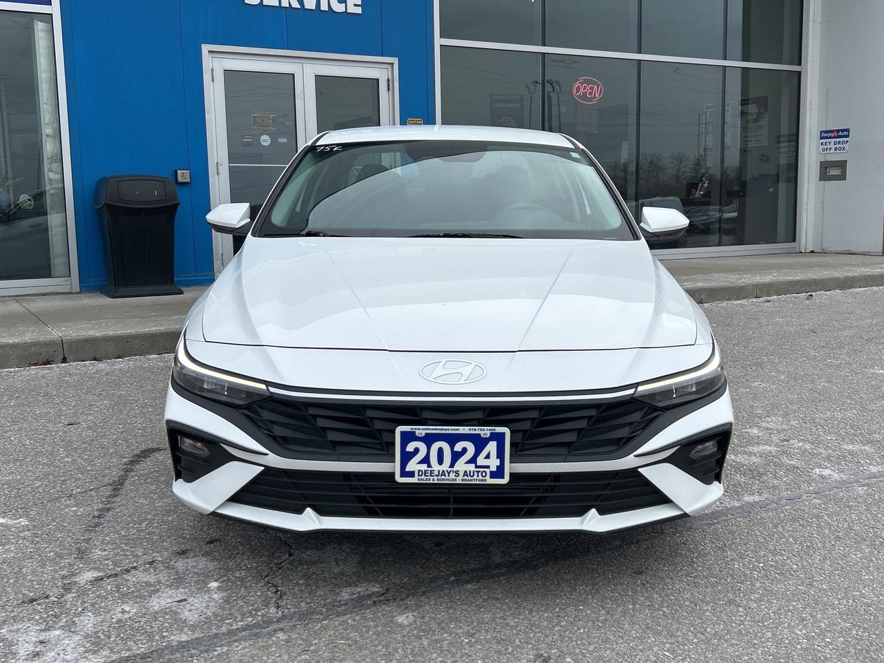 2024 Hyundai Elantra Essential   Clean Carfax Photo