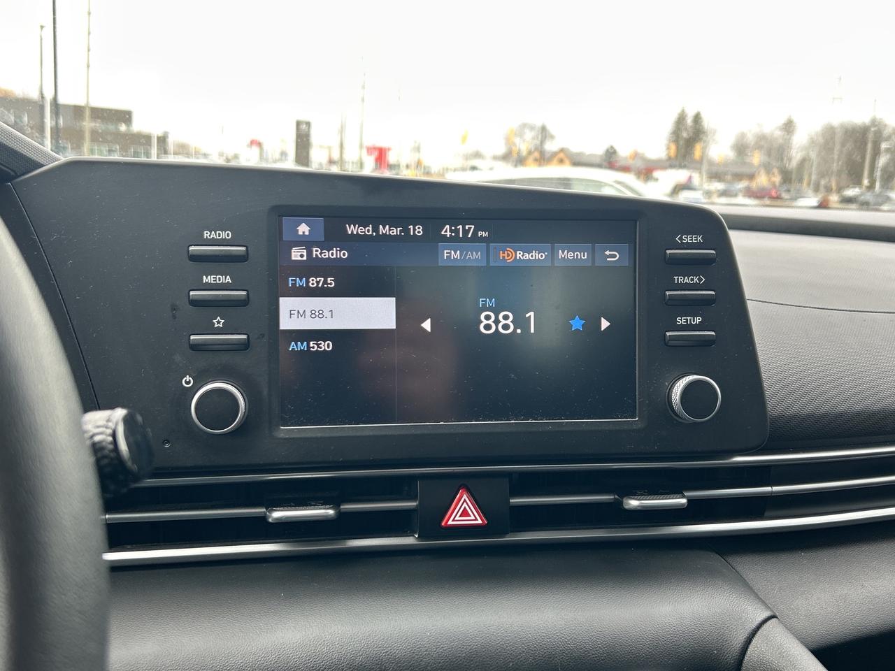 2024 Hyundai Elantra Essential   Clean Carfax Photo