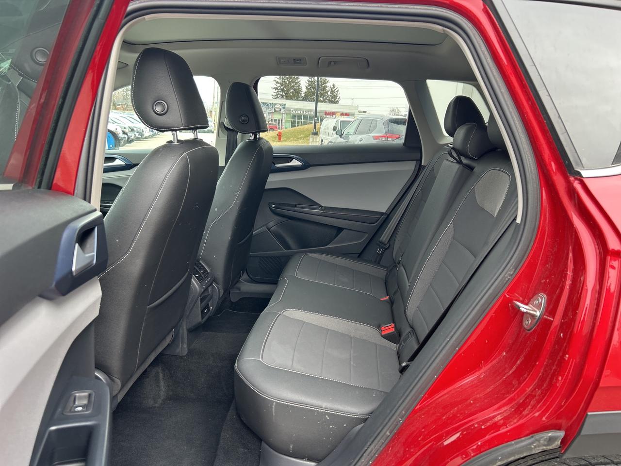 2024 Volkswagen Taos Comfortline   Pano Roof Photo