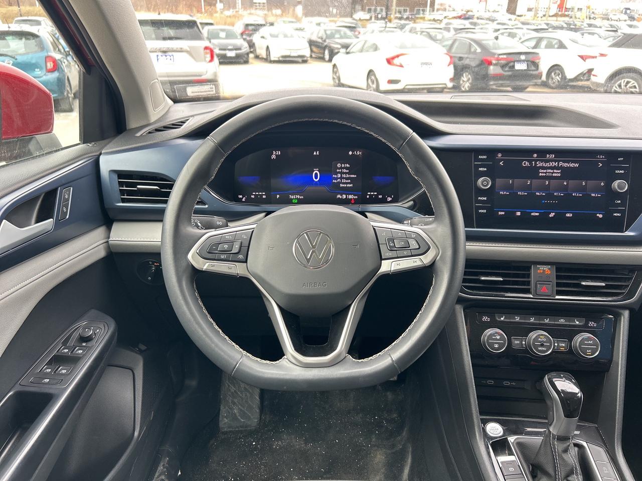 2024 Volkswagen Taos Comfortline   Pano Roof Photo