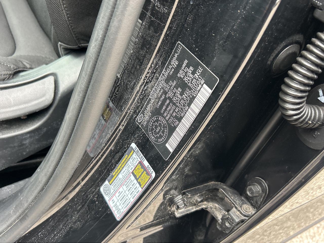 2025 Hyundai Santa Cruz Preferred   Clean Carfax   One Owner Photo