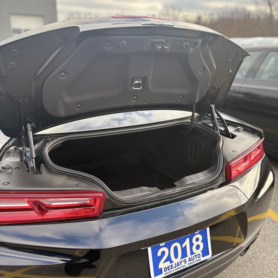 2018 Chevrolet Camaro LT Coupe Photo