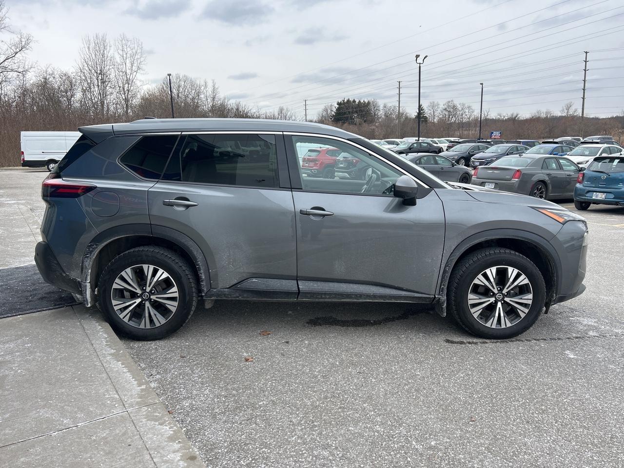 2021 Nissan Rogue SV   Clean Carfax Photo