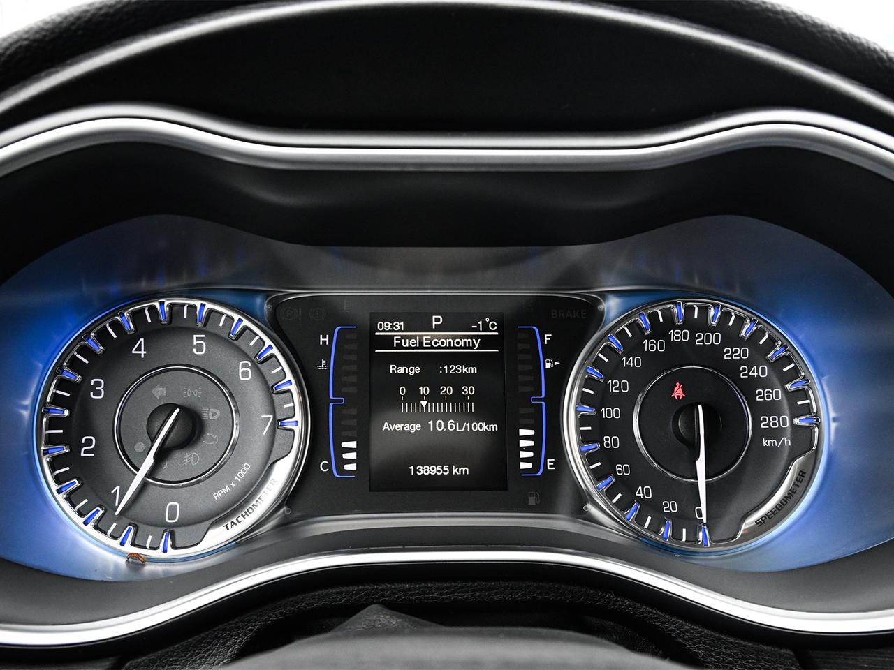 2015 Chrysler 200 LX ~Bluetooth ~Power Locks + Mirrors ~LOW KM! Photo