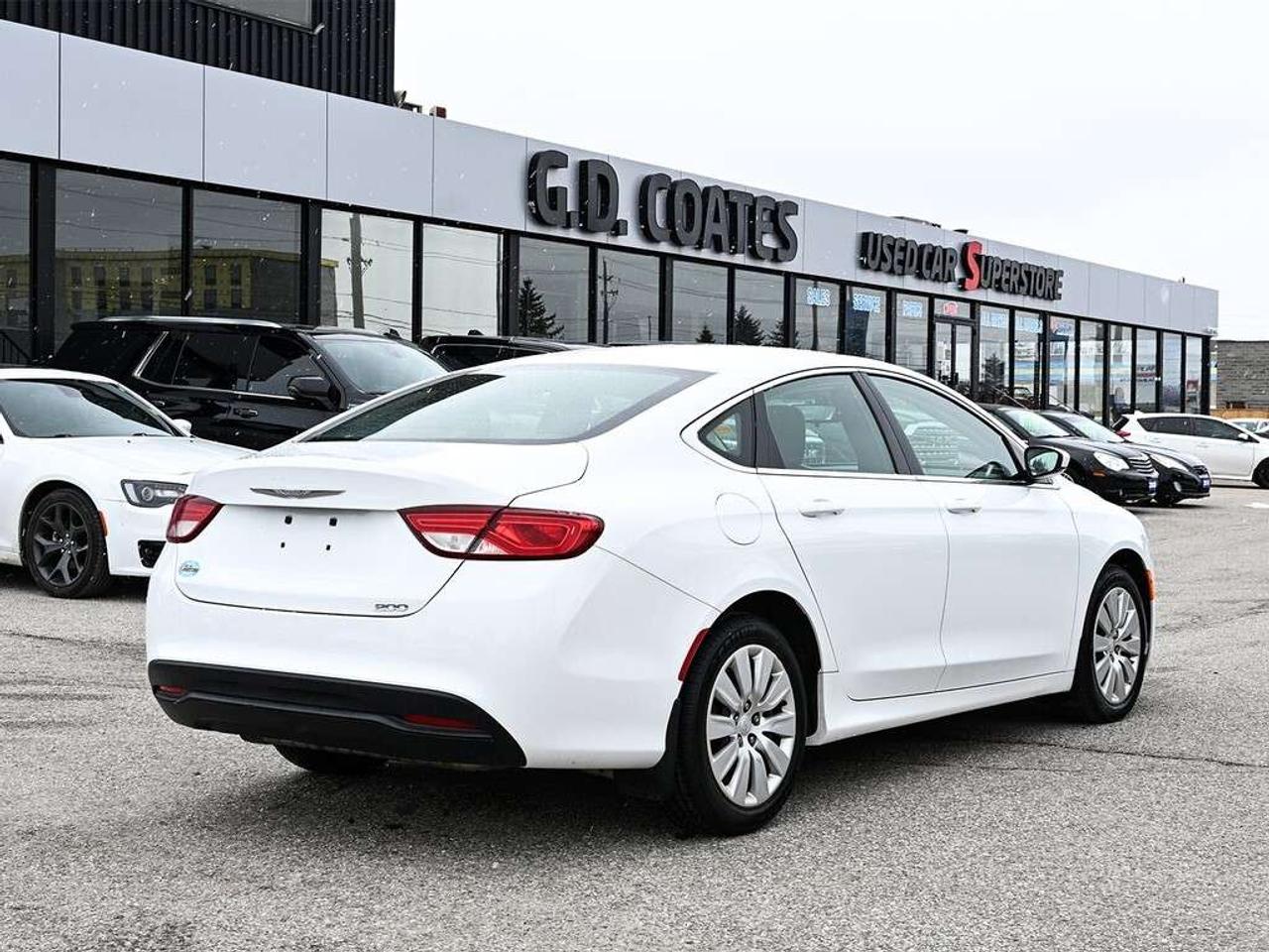 2015 Chrysler 200 LX ~Bluetooth ~Power Locks + Mirrors ~LOW KM! Photo