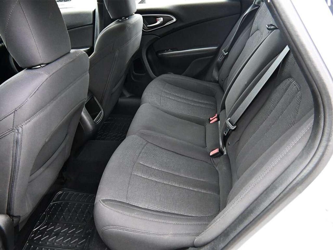 2015 Chrysler 200 LX ~Bluetooth ~Power Locks + Mirrors ~LOW KM! Photo