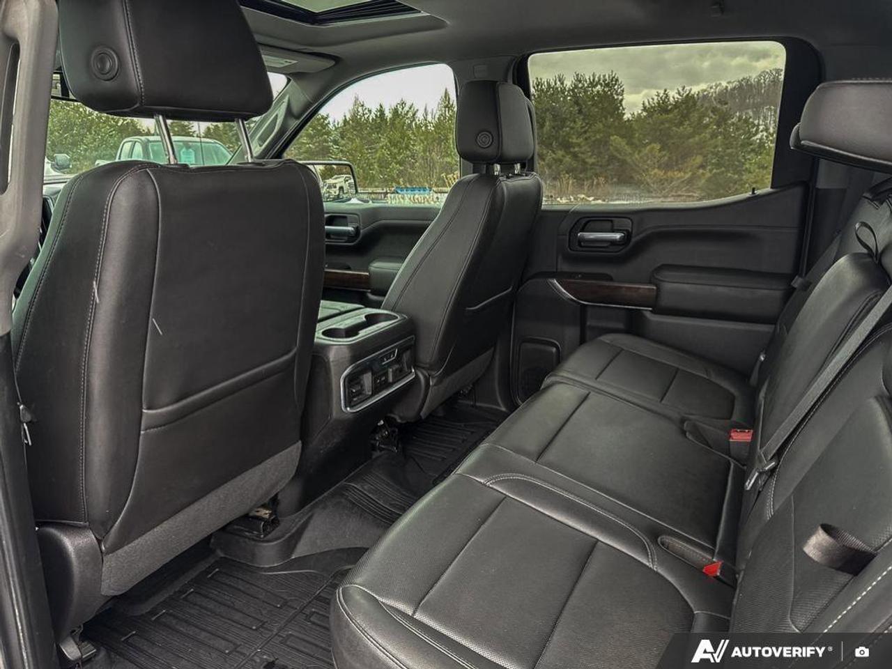 2020 GMC Sierra 1500 SLTTrailer Brake Controller   Sunroof   Heated + V Photo