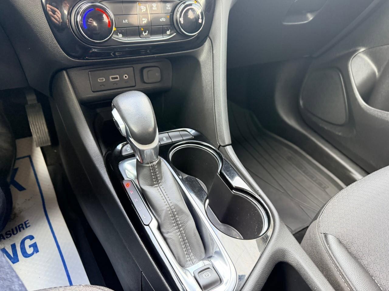 2022 Buick Encore GX FWD 4dr Preferred Photo